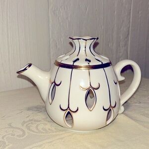 Party Lite Teapot Candle Holder